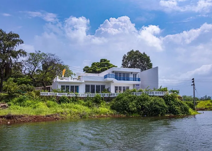 Saffronstays Kairos Athena, Karjat - Greek Style Pool Villa Near Camp Max